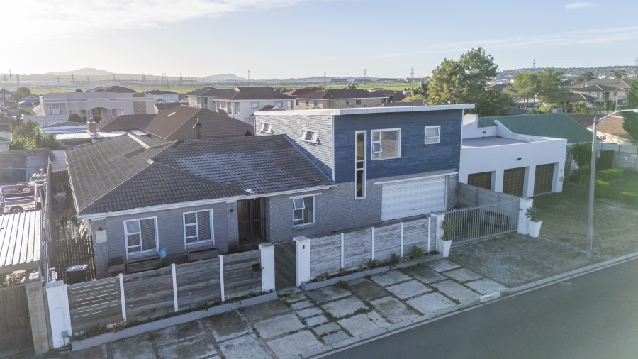 5 Bedroom Property for Sale in Rouxville Western Cape